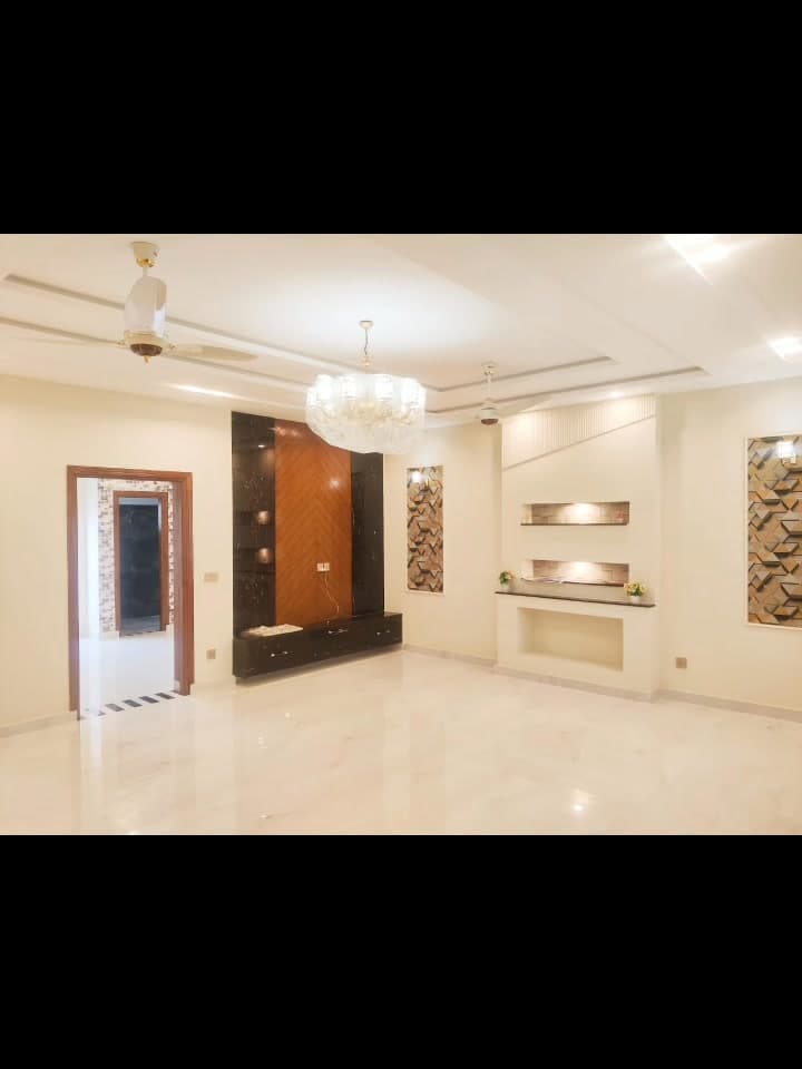 10 Marla NESPAK Luxury Build — 10 Marla luxury construction at NESPAK Society — premium quality.